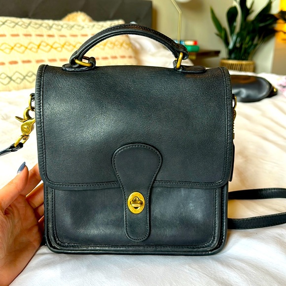 Coach Handbags - Vintage Coach Station Bag | Genuine Black leather
